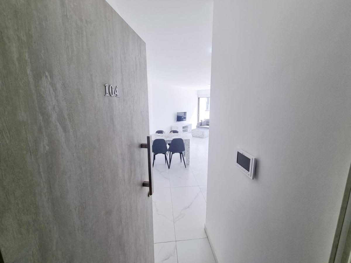 לרנקה Shades Of Blue Apartment מראה חיצוני תמונה