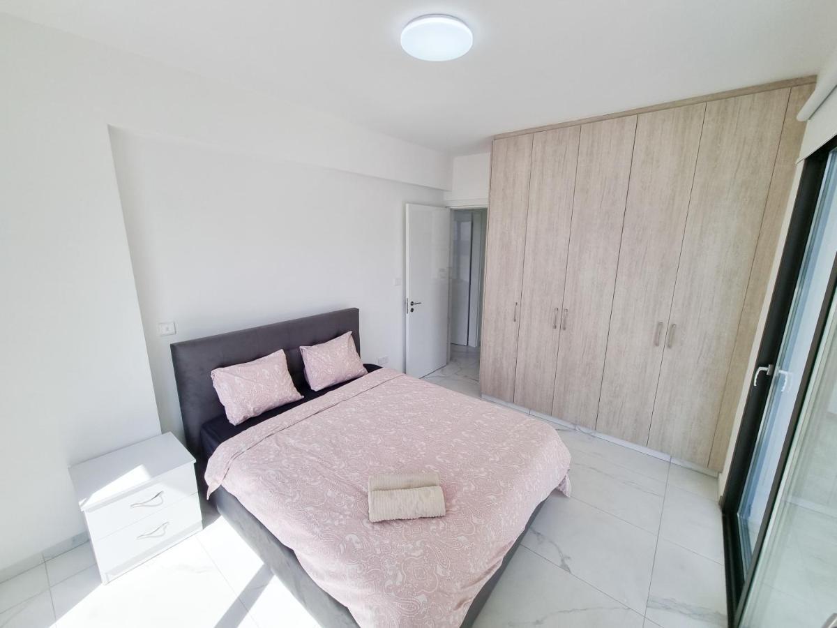 לרנקה Shades Of Blue Apartment מראה חיצוני תמונה